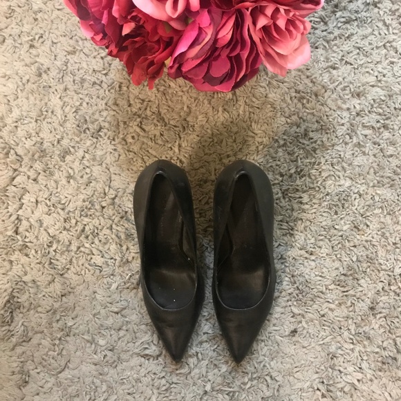 BCBGeneration Pointed Toe  Black Pumps Heel 6B/36 - Picture 3 of 5